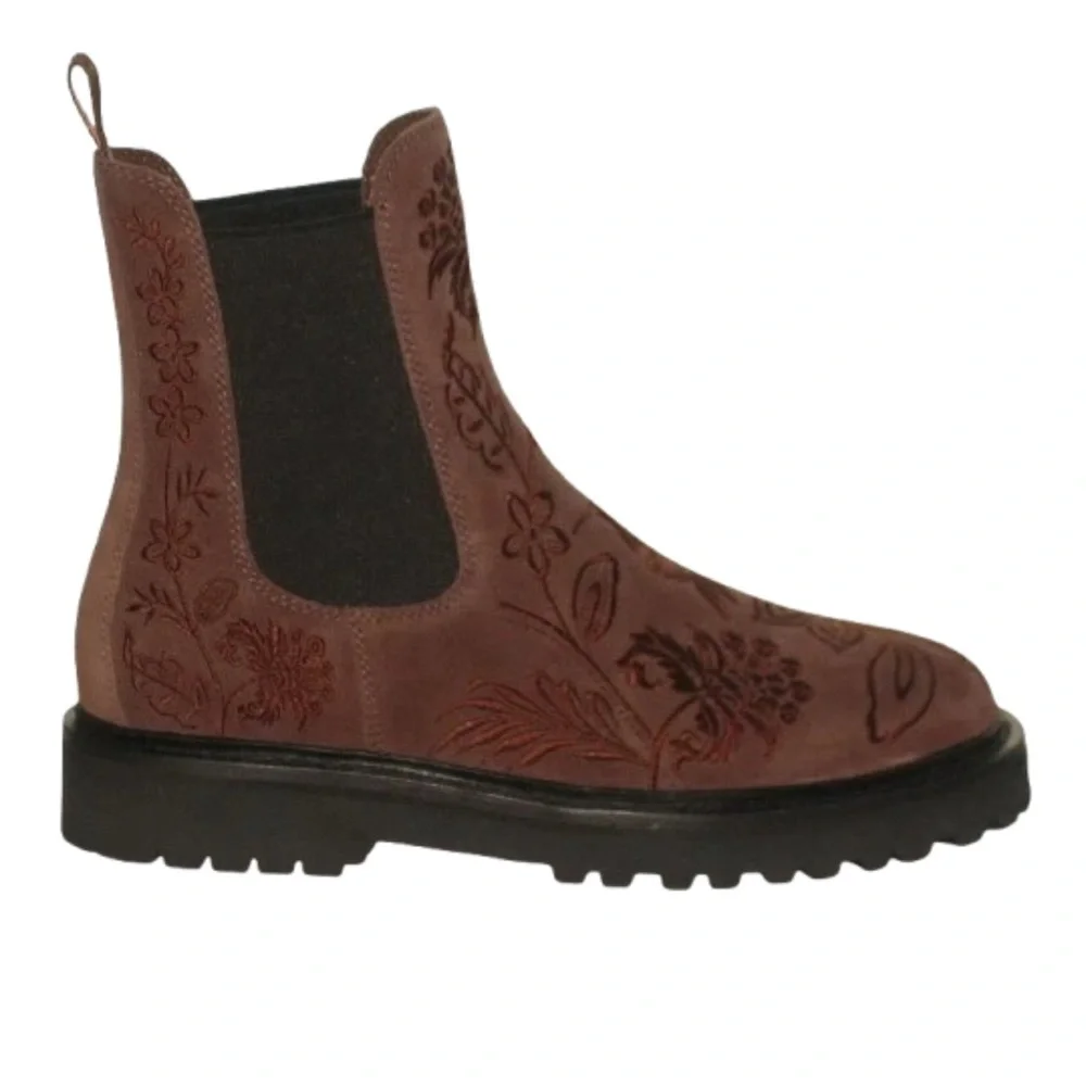 JOHNNY WAS SUEDE LEATHER BLUMA EMBROIDERED CHELSEA ANKLE BOOTS, SO STYLISH - Picture 12 of 14